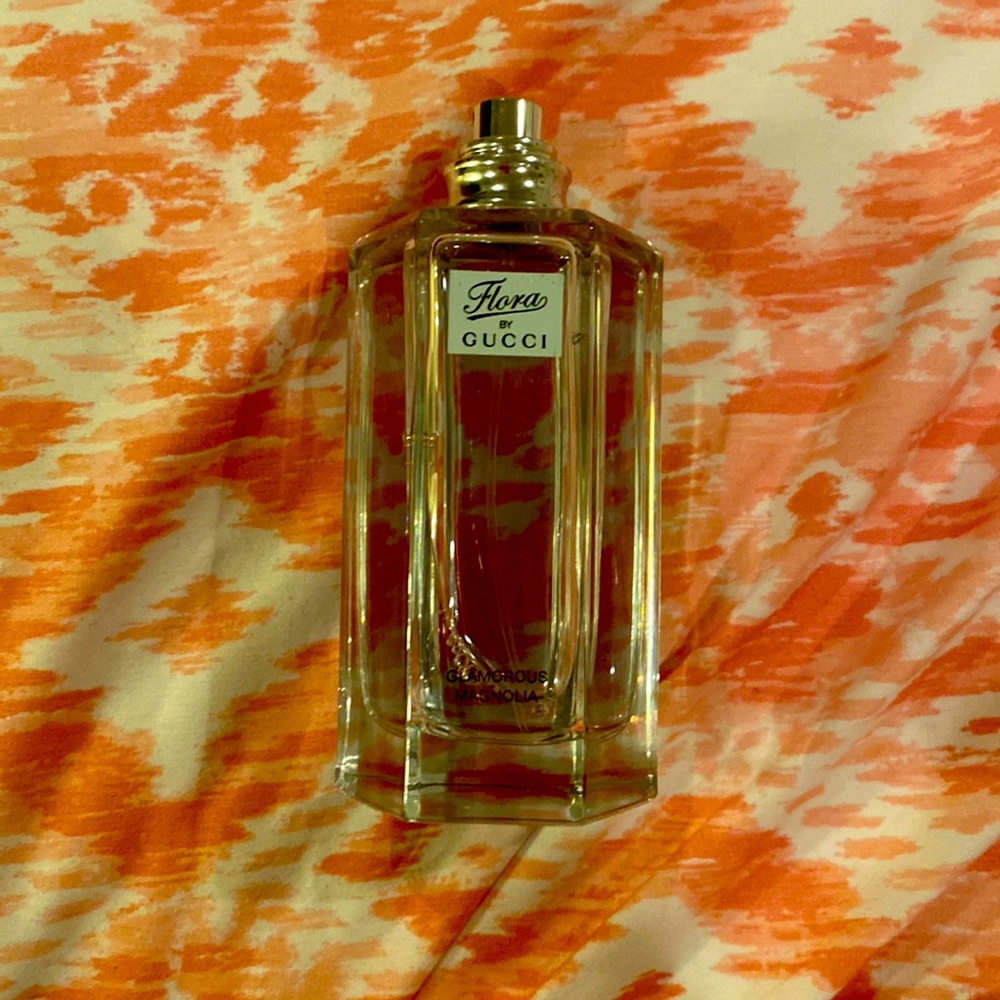 Flora by Gucci 30 oz! Great condition. Only used a couple times! Clean!